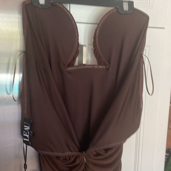 Brown, mini dress, large more like a medium - Picture 5 of 7